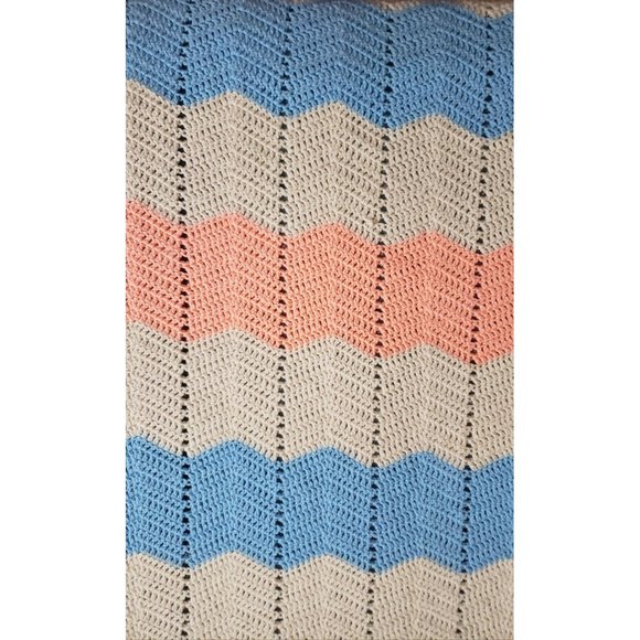 Crochet Large Pastel Chevron 93"W x90"L Queen Bedspread - Picture 3 of 9